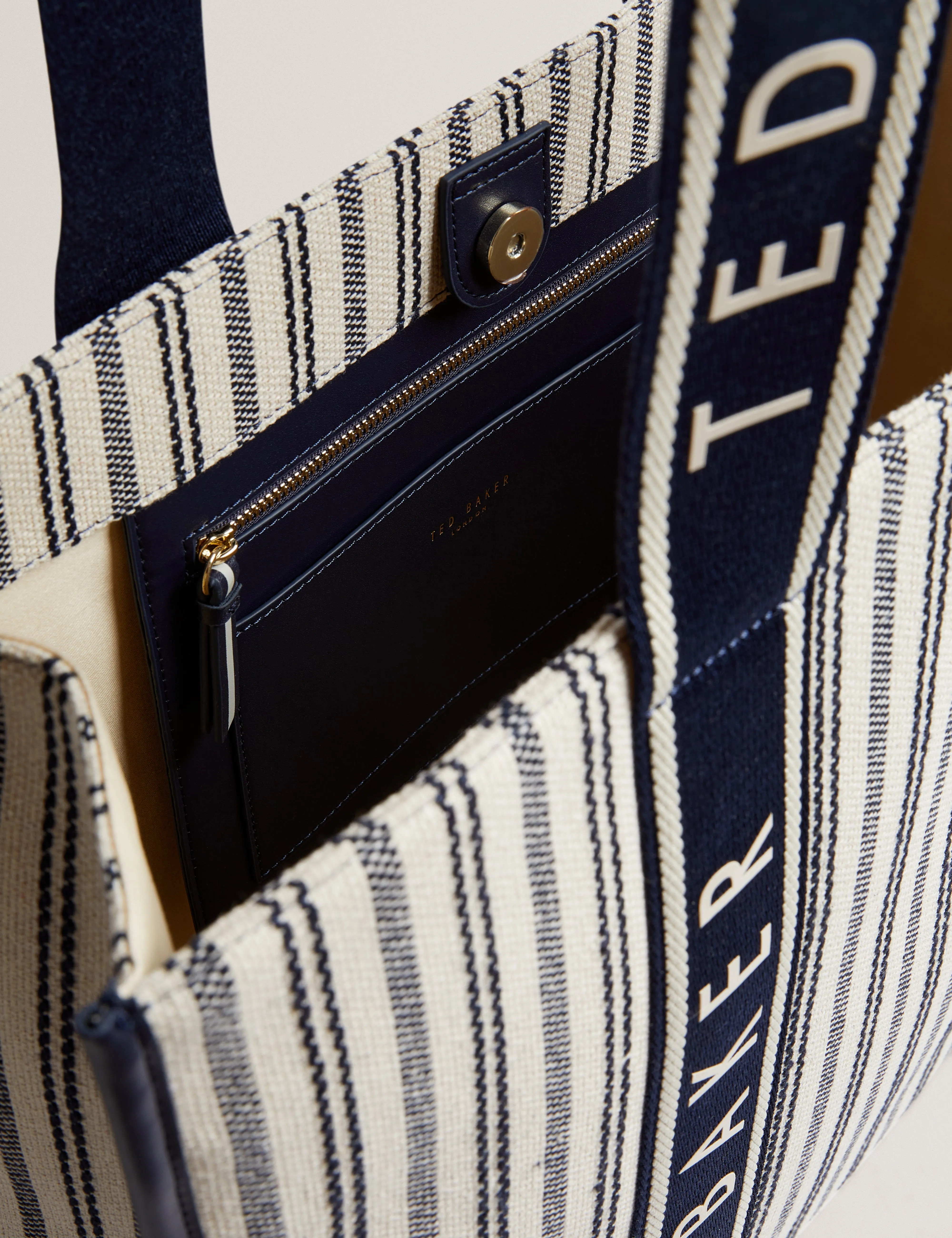 Hayllee Striped Canvas Large Icon Bag Navy