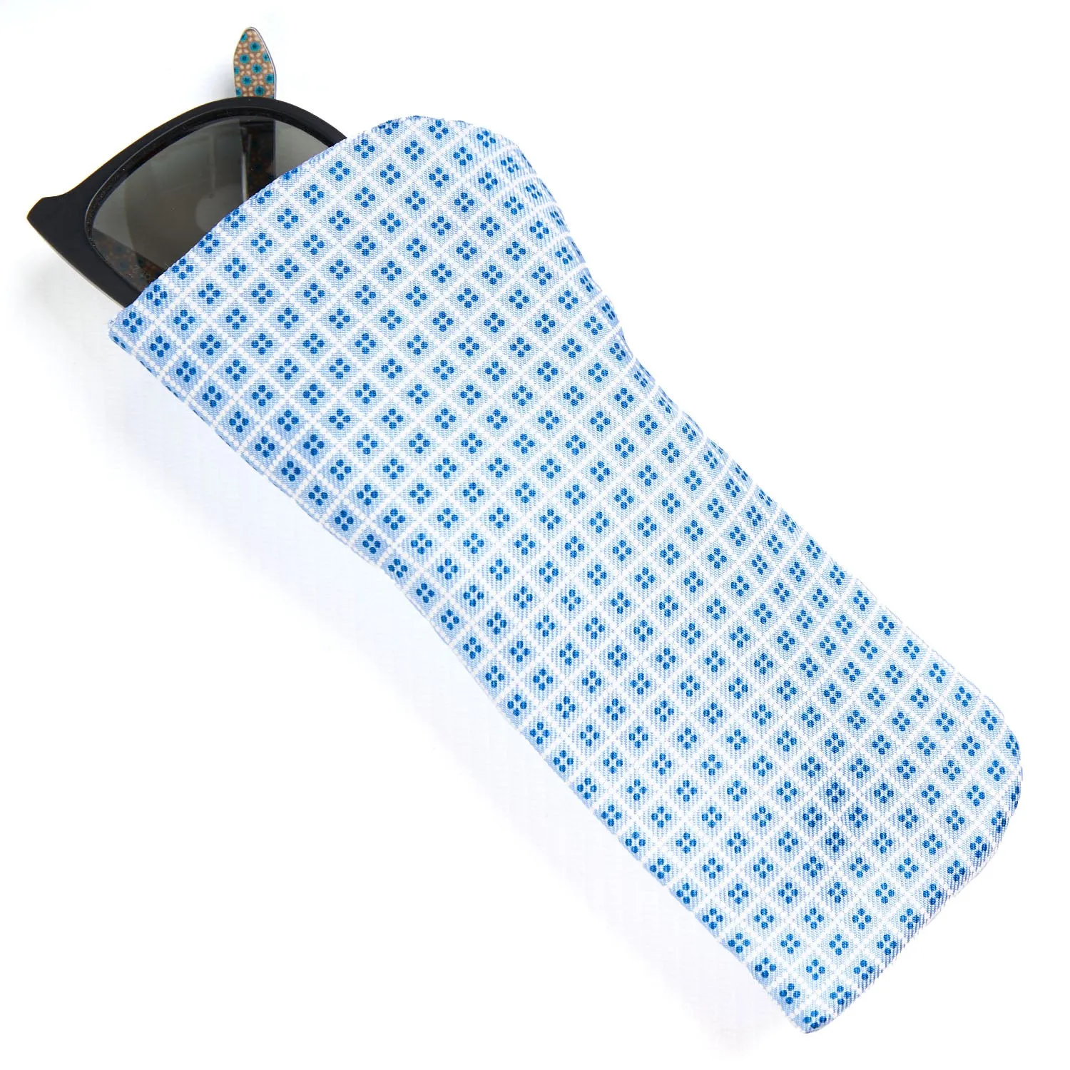 LIGHT BLUE GLASSES CASE