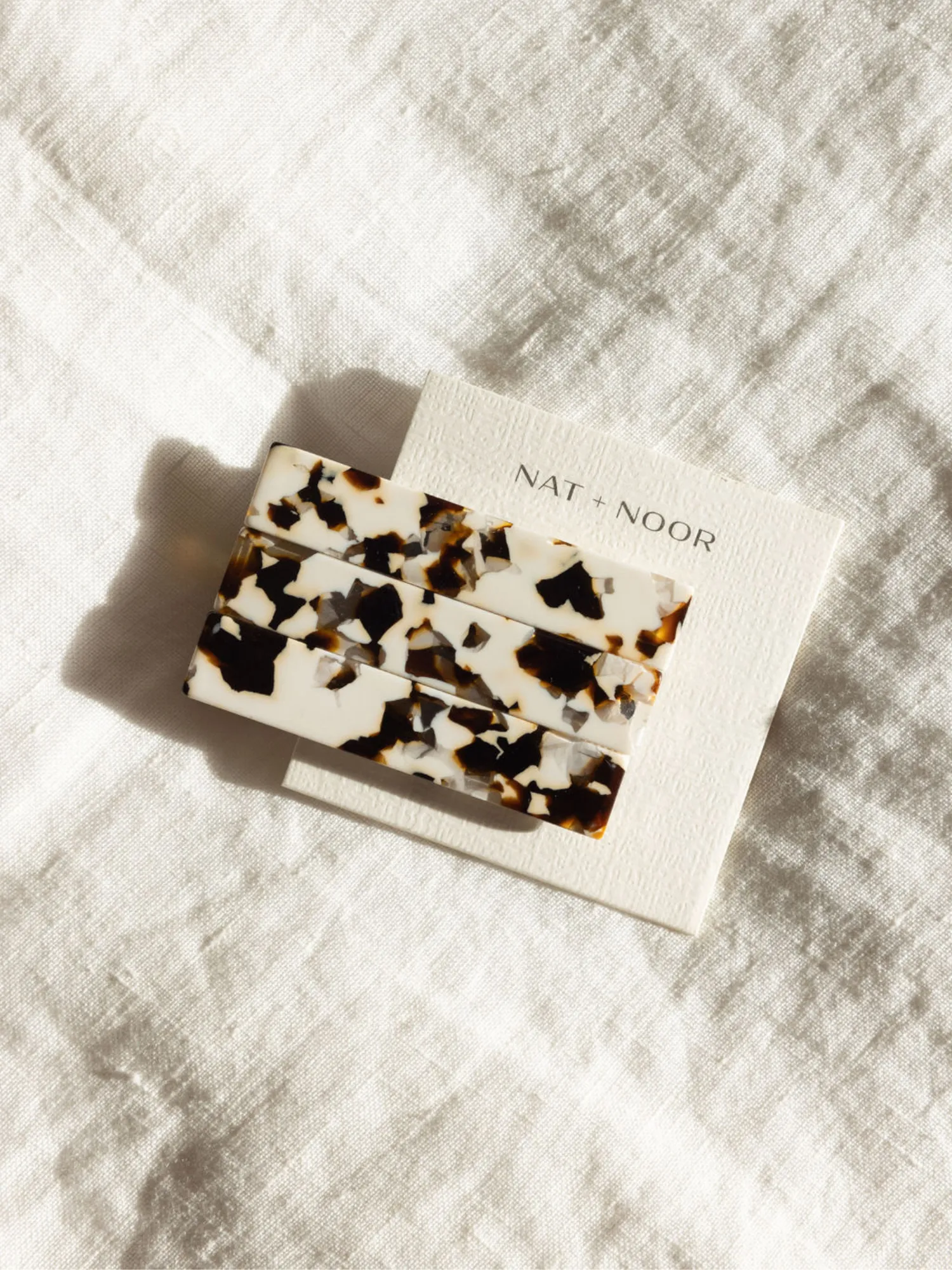 NAT   NOOR - Flora Hair Clips, Assorted: Black   White