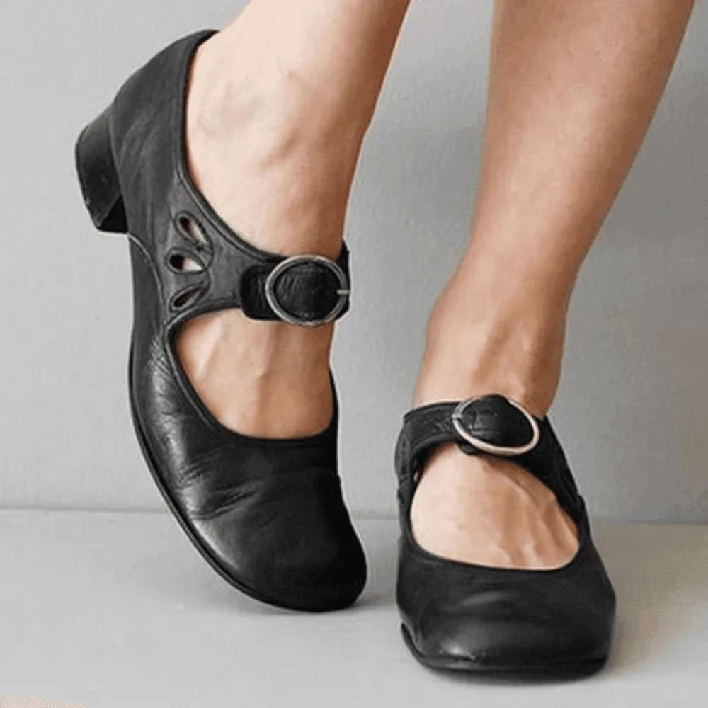 Women's Leather Buckle Sandals: Summer Style